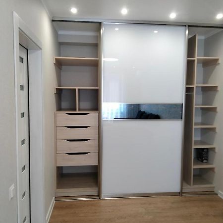 Ferienwohnung Жк Версаль Парк Irpin Exterior foto